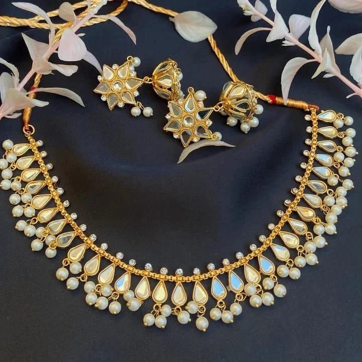 Guljaan Kundan Necklace